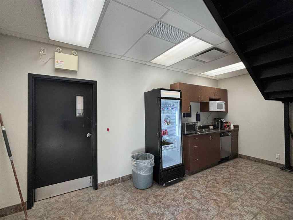 MLS® A2267887 - Unit #1 & 2 2220 Pegasus Way NE in Pegasus Calgary, Commercial