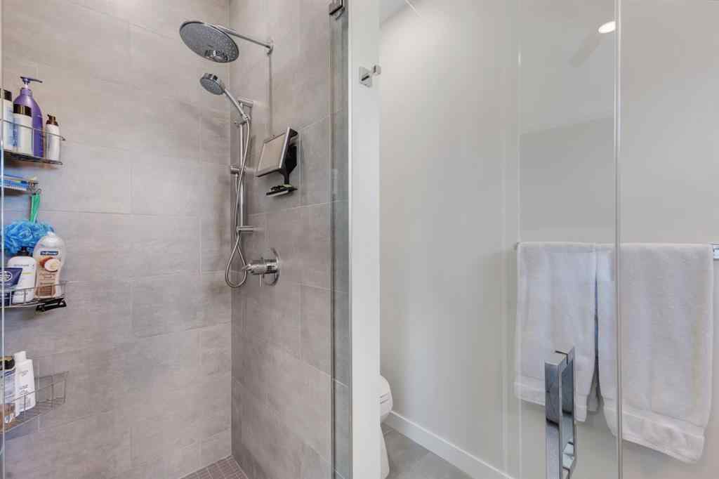 MLS® A2267892 - 5107 6 Street SW in Windsor Park Calgary, Residential