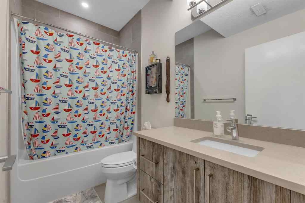 MLS® A2267892 - 5107 6 Street SW in Windsor Park Calgary, Residential