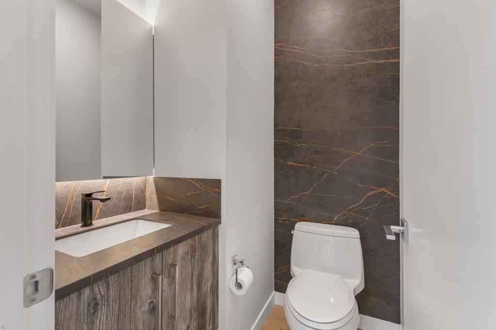 MLS® A2267892 - 5107 6 Street SW in Windsor Park Calgary, Residential