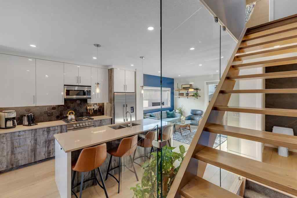 MLS® A2267892 - 5107 6 Street SW in Windsor Park Calgary, Residential