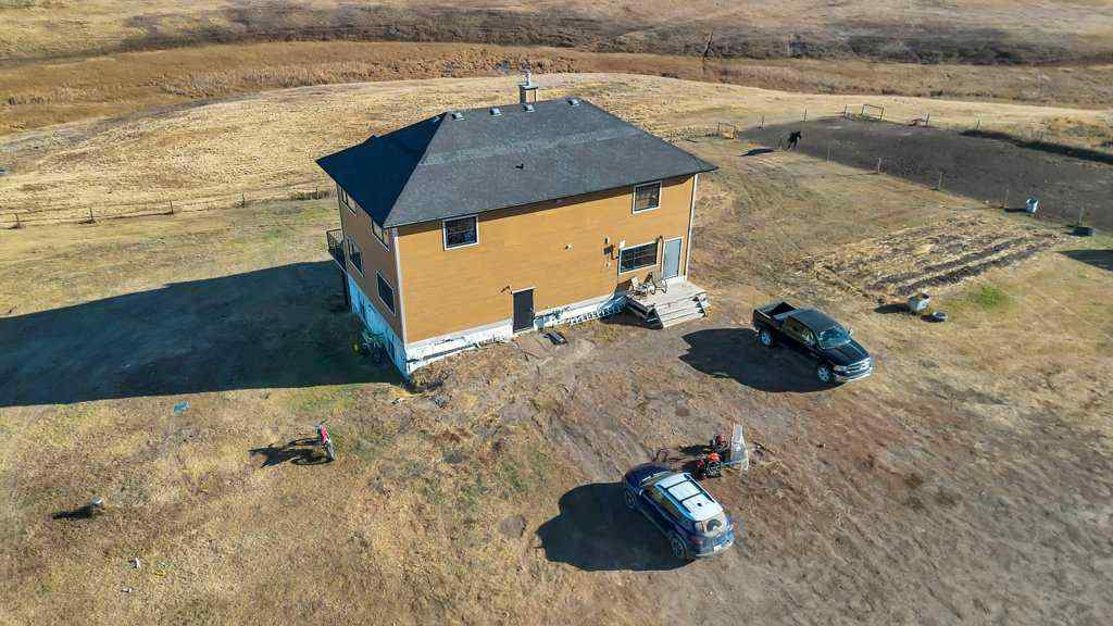 MLS® A2267897 - 253019 Range Road 241   in NONE Rural Wheatland County, Residential
