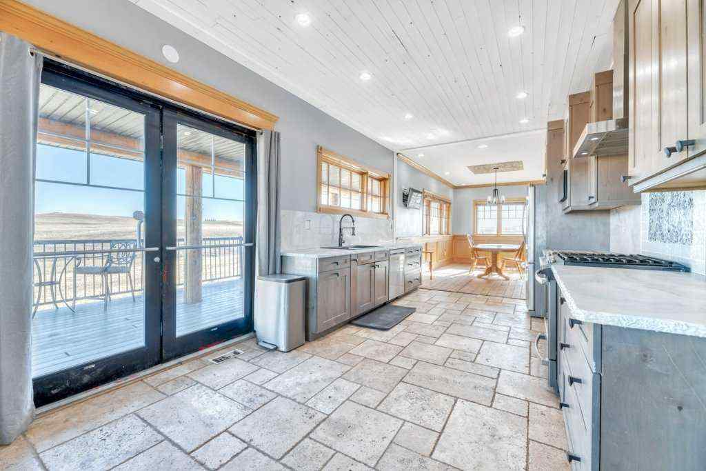 MLS® A2267897 - 253019 Range Road 241   in NONE Rural Wheatland County, Residential