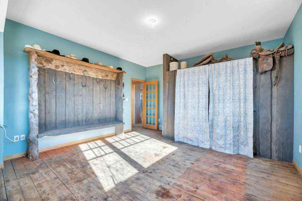 MLS® A2267897 - 253019 Range Road 241   in NONE Rural Wheatland County, Residential