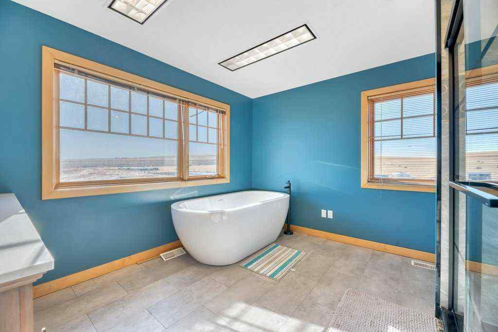 MLS® A2267897 - 253019 Range Road 241   in NONE Rural Wheatland County, Residential