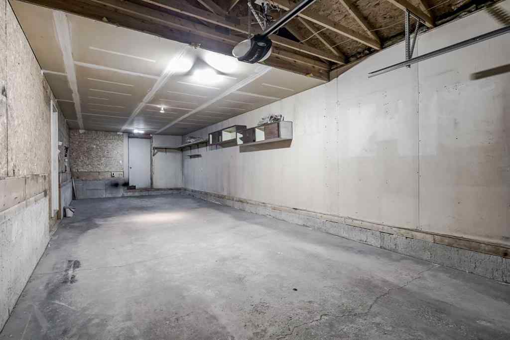 MLS&reg; # A2267898 - 270 Douglas Glen Court SE in Douglasdale/Glen Calgary, Residential Open Houses