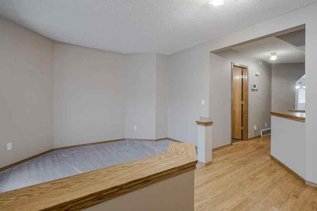 MLS&reg; # A2267898 - 270 Douglas Glen Court SE in Douglasdale/Glen Calgary, Residential Open Houses