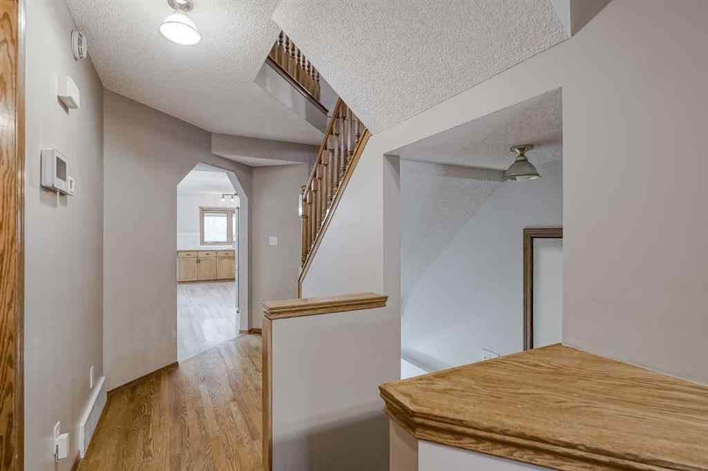 MLS&reg; # A2267898 - 270 Douglas Glen Court SE in Douglasdale/Glen Calgary, Residential Open Houses