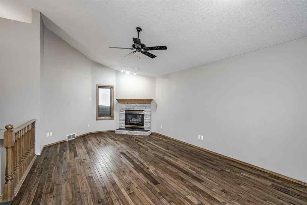 MLS&reg; # A2267898 - 270 Douglas Glen Court SE in Douglasdale/Glen Calgary, Residential Open Houses