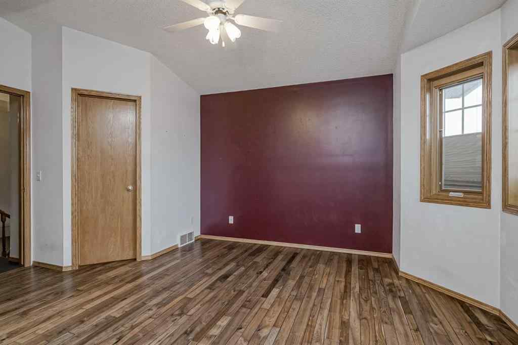 MLS&reg; # A2267898 - 270 Douglas Glen Court SE in Douglasdale/Glen Calgary, Residential Open Houses