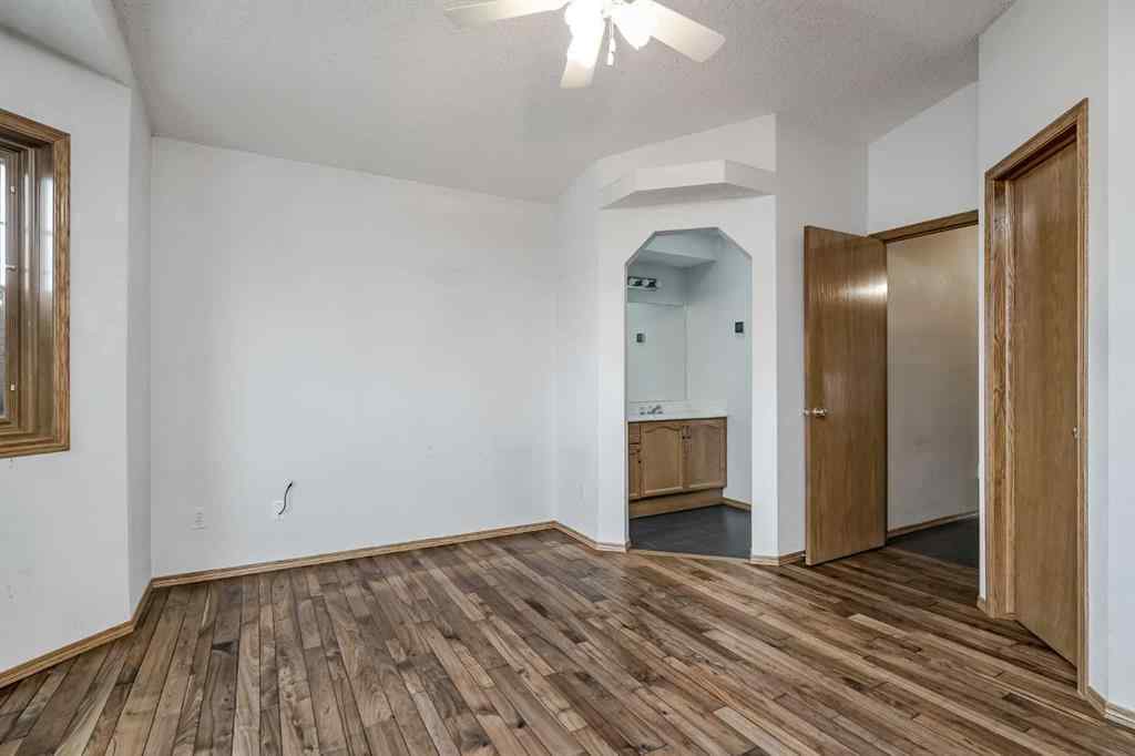 MLS&reg; # A2267898 - 270 Douglas Glen Court SE in Douglasdale/Glen Calgary, Residential Open Houses