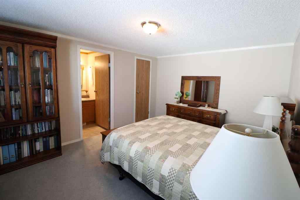 MLS® A2267901 - 3002 33 ave   in NONE Lethbridge, Mobile