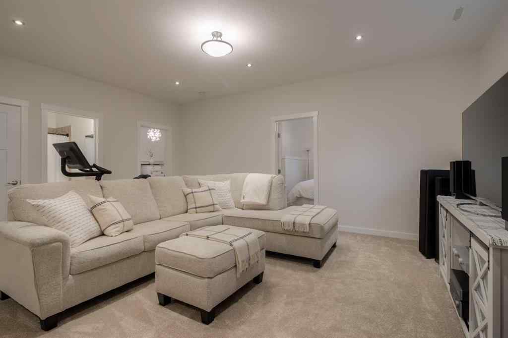 MLS® A2267902 - 2202 Cedar Crescent  in NONE Coaldale, Residential