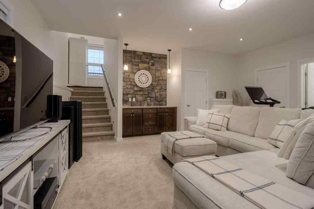 MLS® A2267902 - 2202 Cedar Crescent  in NONE Coaldale, Residential