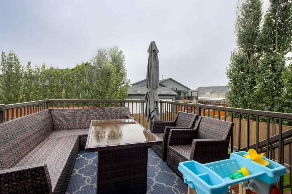 MLS® A2267902 - 2202 Cedar Crescent  in NONE Coaldale, Residential