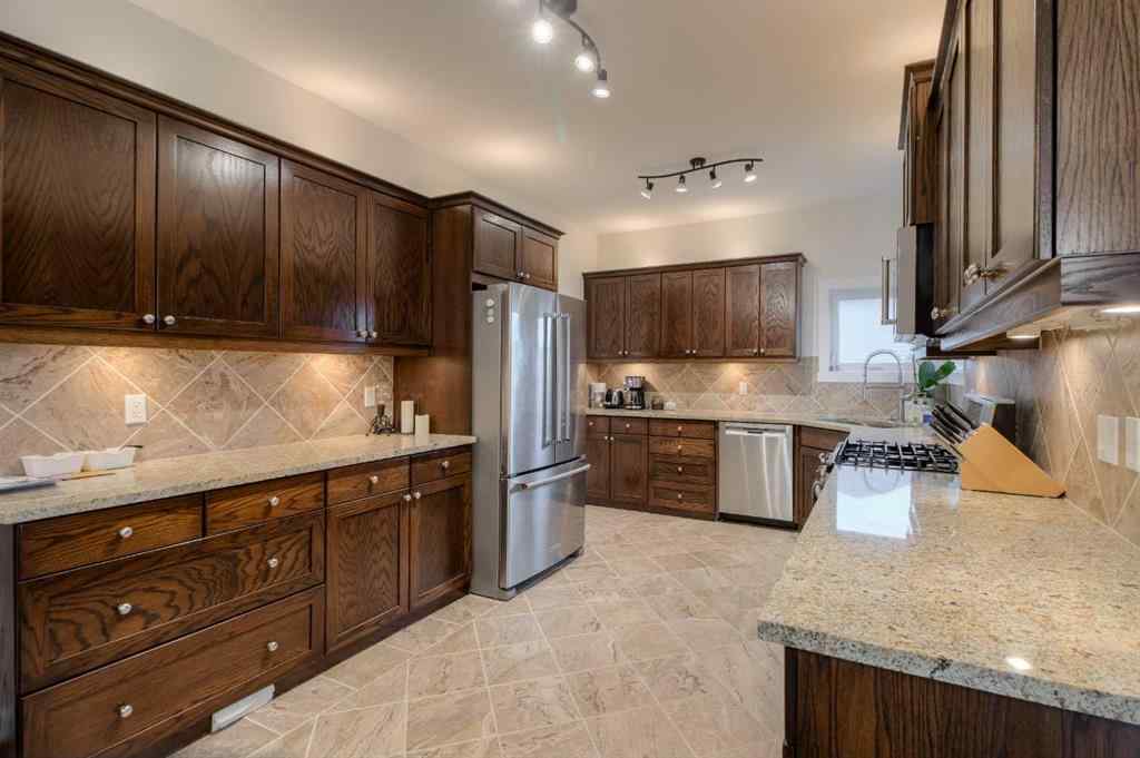 MLS® A2267902 - 2202 Cedar Crescent  in NONE Coaldale, Residential