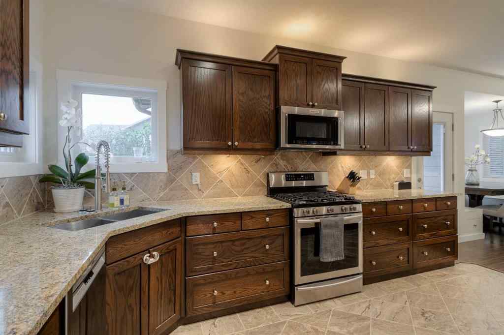 MLS® A2267902 - 2202 Cedar Crescent  in NONE Coaldale, Residential