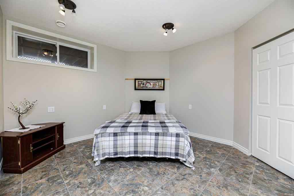 MLS® A2267915 - 5 Michener Place  in Michener Hill Red Deer, Residential