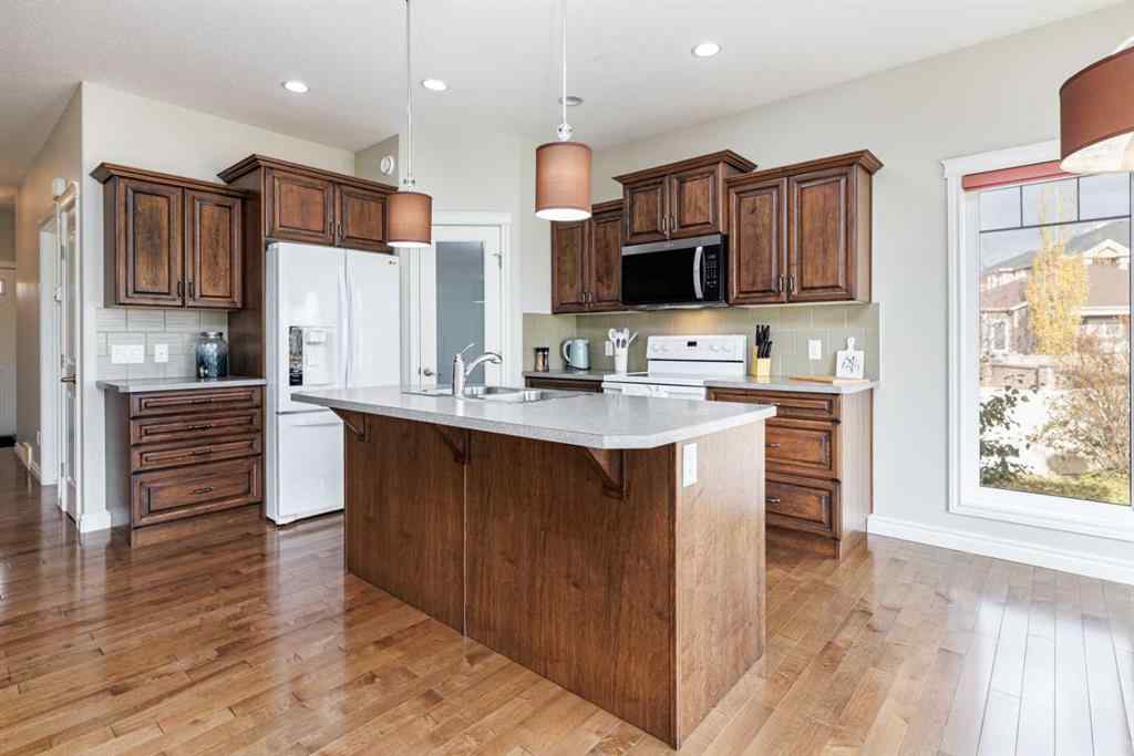 MLS® A2267915 - 5 Michener Place  in Michener Hill Red Deer, Residential