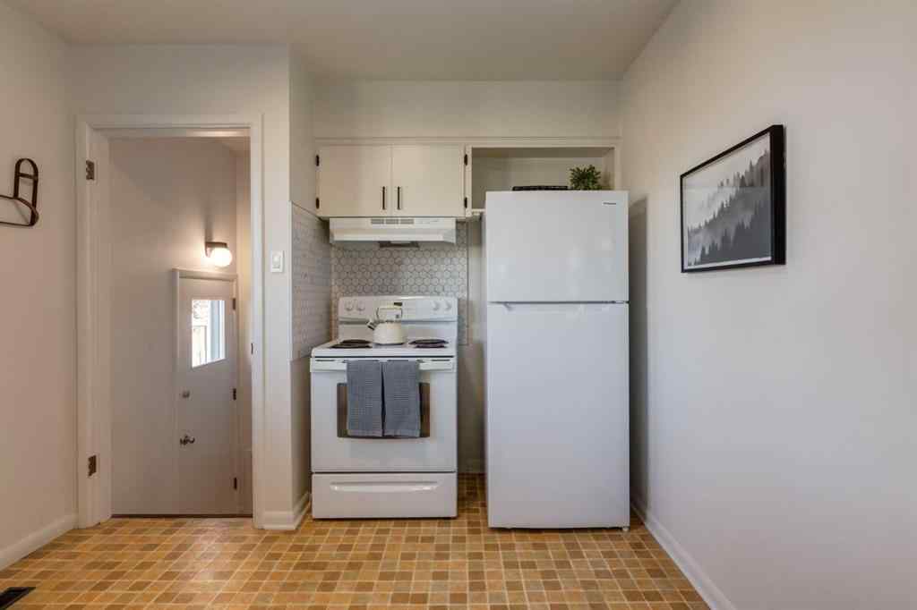 MLS® A2267917 - 126 Winston Drive SW in Westgate Calgary, Residential