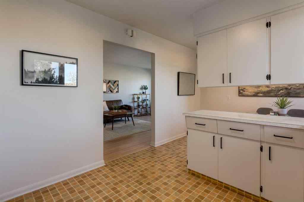 MLS® A2267917 - 126 Winston Drive SW in Westgate Calgary, Residential