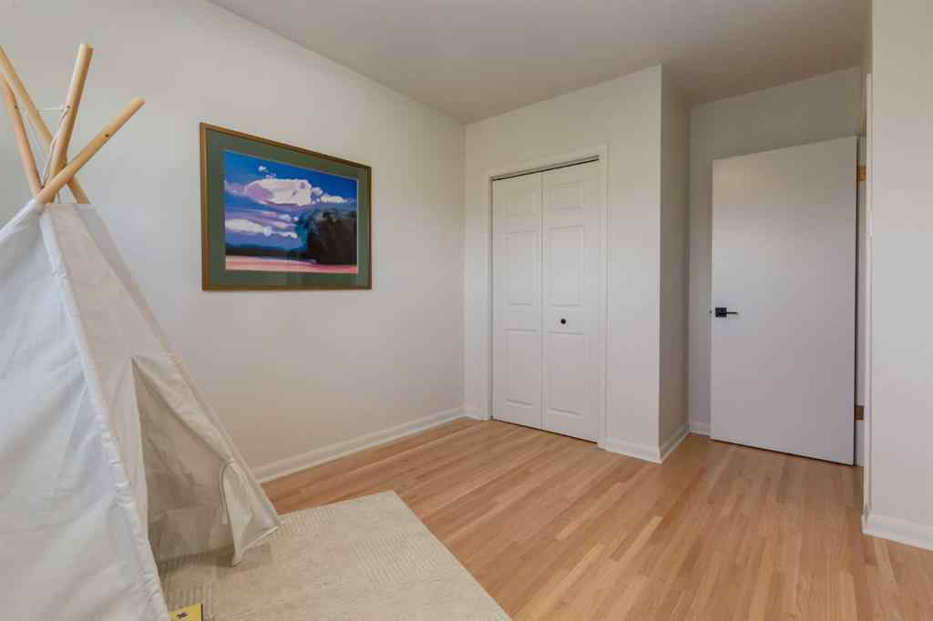 MLS® A2267917 - 126 Winston Drive SW in Westgate Calgary, Residential
