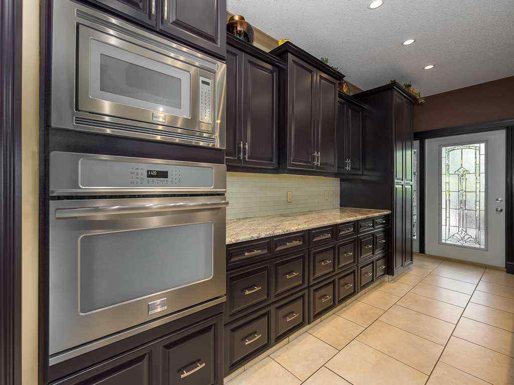 MLS® # A2267926 - 1628 25 Avenue  in NONE Didsbury, Residential Open Houses