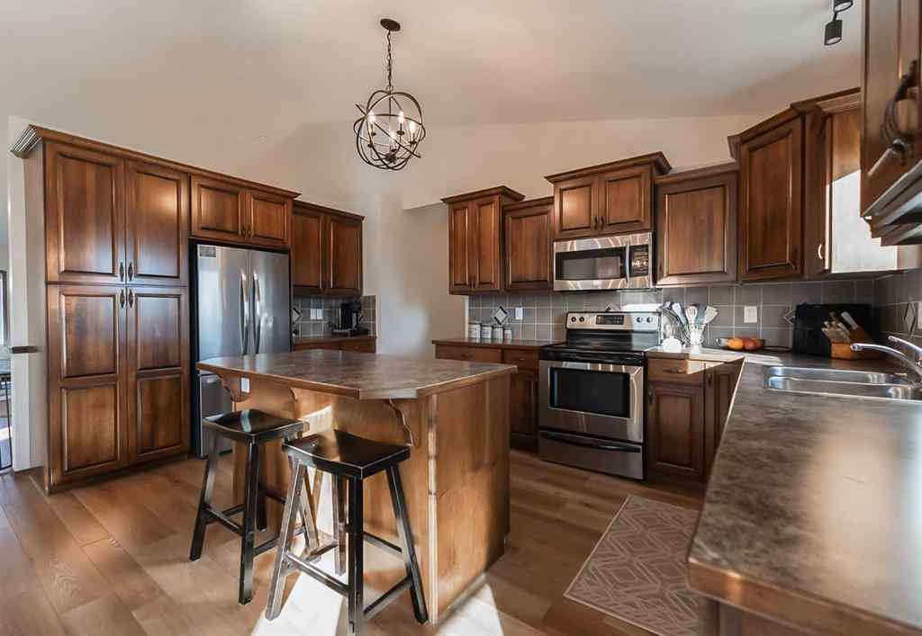 MLS® A2267937 - 749 Northridge Street  in NONE Picture Butte, Residential