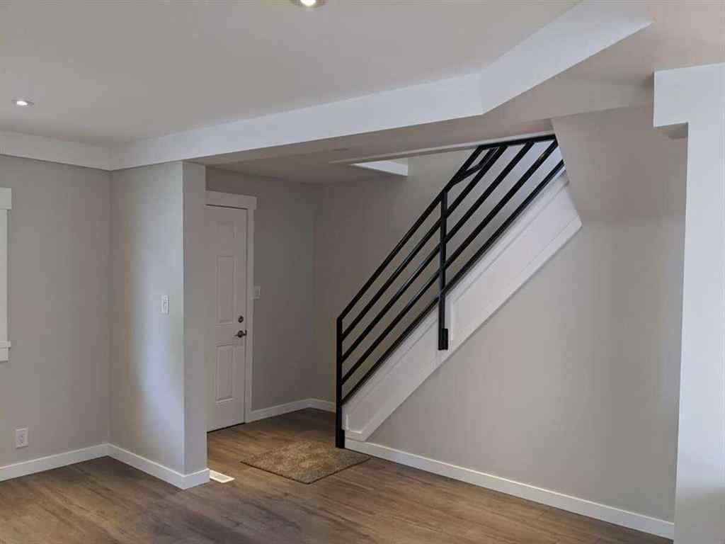 MLS® A2267941 - 866 Balmoral Street SE in River Flats Medicine Hat, Residential