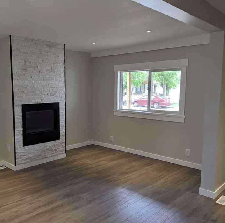 MLS® A2267941 - 866 Balmoral Street SE in River Flats Medicine Hat, Residential