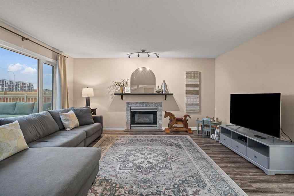 MLS® A2267944 - 43 Sunset Crescent  in Suntree Okotoks, Residential