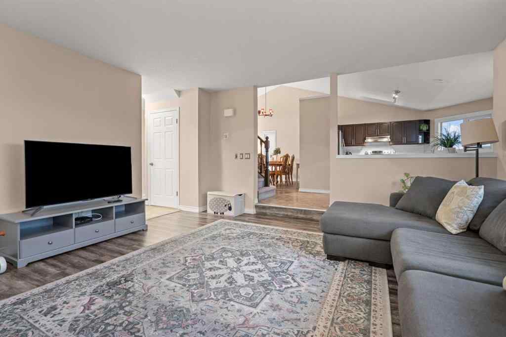 MLS® A2267944 - 43 Sunset Crescent  in Suntree Okotoks, Residential