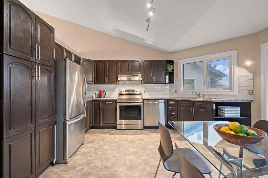 MLS® A2267944 - 43 Sunset Crescent  in Suntree Okotoks, Residential