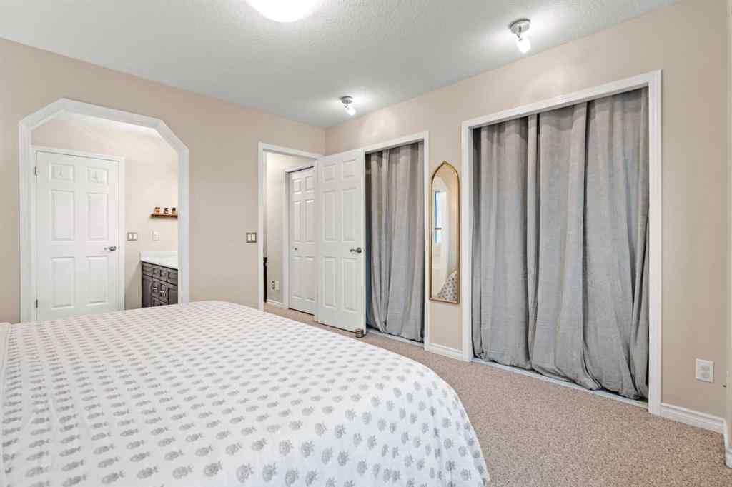 MLS® A2267944 - 43 Sunset Crescent  in Suntree Okotoks, Residential