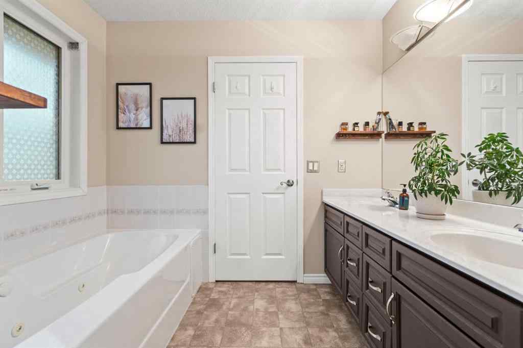 MLS® A2267944 - 43 Sunset Crescent  in Suntree Okotoks, Residential