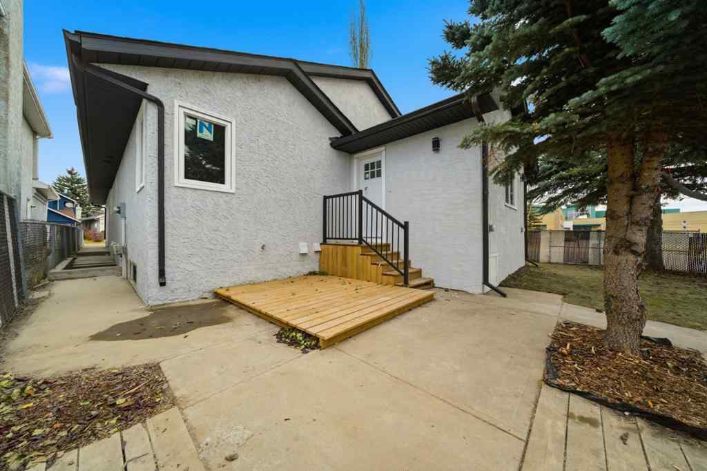 MLS® A2267947 - 5 Del Monica Bay NE in Monterey Park Calgary, Residential