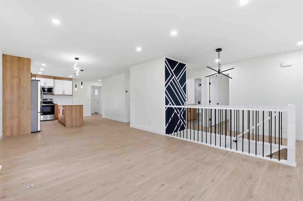 MLS® A2267947 - 5 Del Monica Bay NE in Monterey Park Calgary, Residential