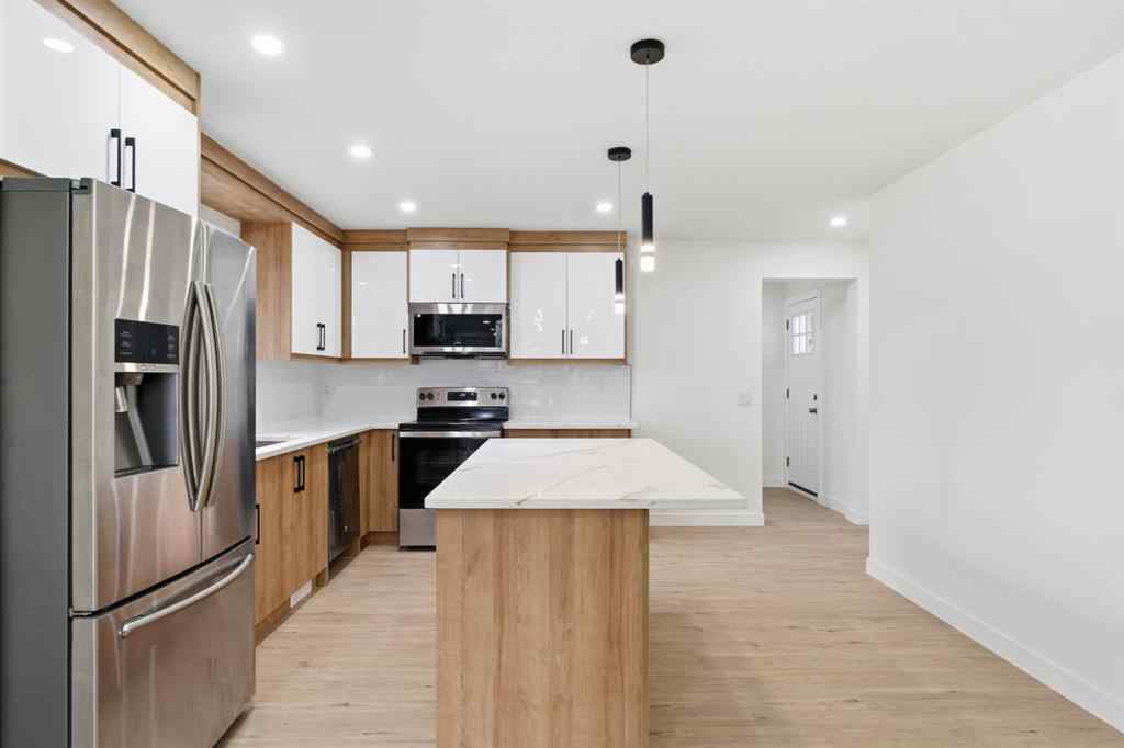 MLS® A2267947 - 5 Del Monica Bay NE in Monterey Park Calgary, Residential