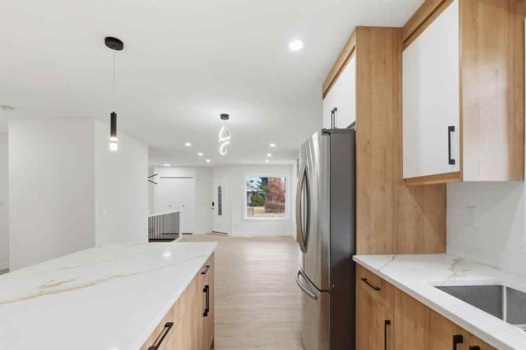 MLS® A2267947 - 5 Del Monica Bay NE in Monterey Park Calgary, Residential