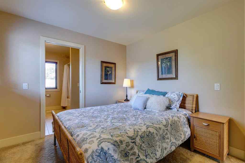 MLS® A2267949 - 446 18 Avenue NE in Winston Heights/Mountview Calgary, Residential