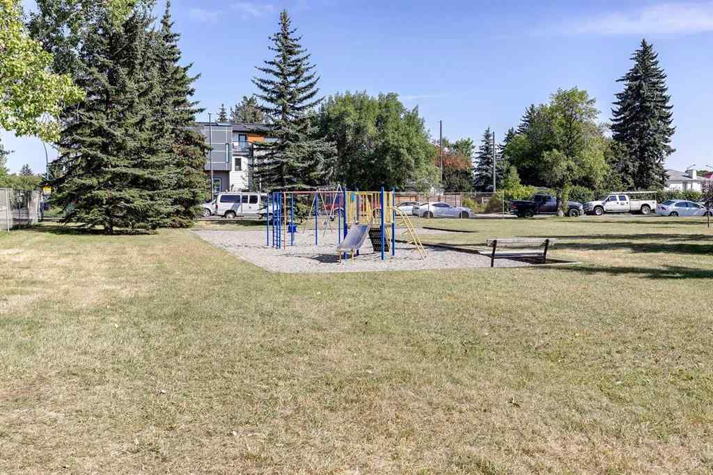 MLS® A2267949 - 446 18 Avenue NE in Winston Heights/Mountview Calgary, Residential