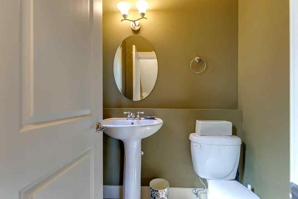 MLS® A2267949 - 446 18 Avenue NE in Winston Heights/Mountview Calgary, Residential