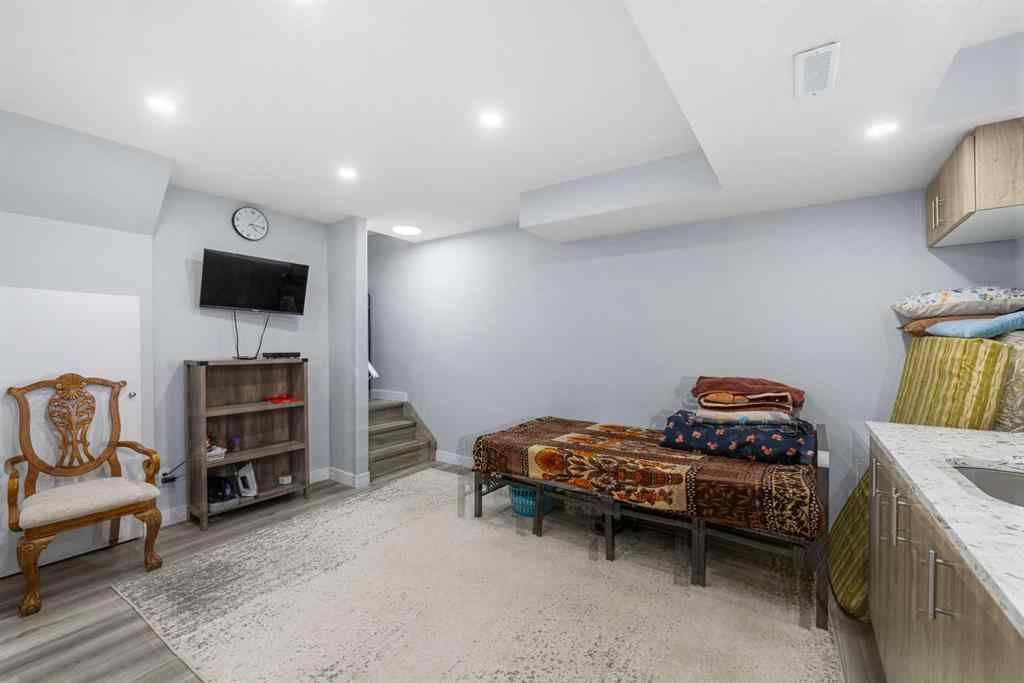 MLS® A2267954 - 8 Martin Crossing Crescent NE in Martindale Calgary, Residential