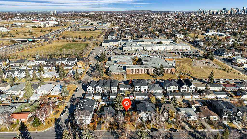 MLS® A2267956 - 2340 54 Avenue SW in North Glenmore Park Calgary, Residential