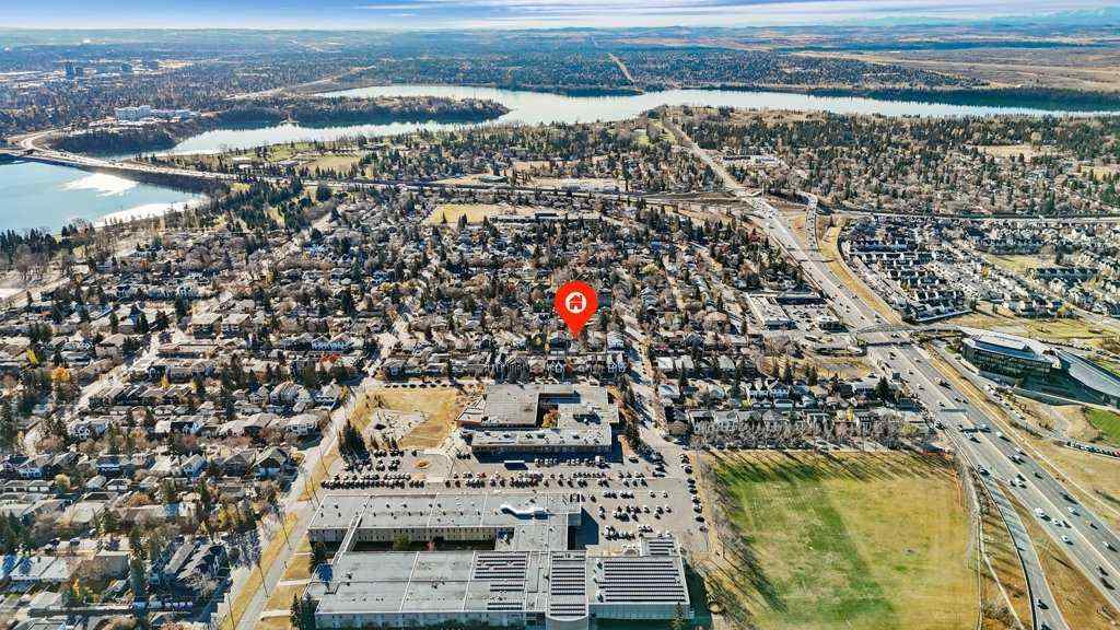 MLS® A2267956 - 2340 54 Avenue SW in North Glenmore Park Calgary, Residential