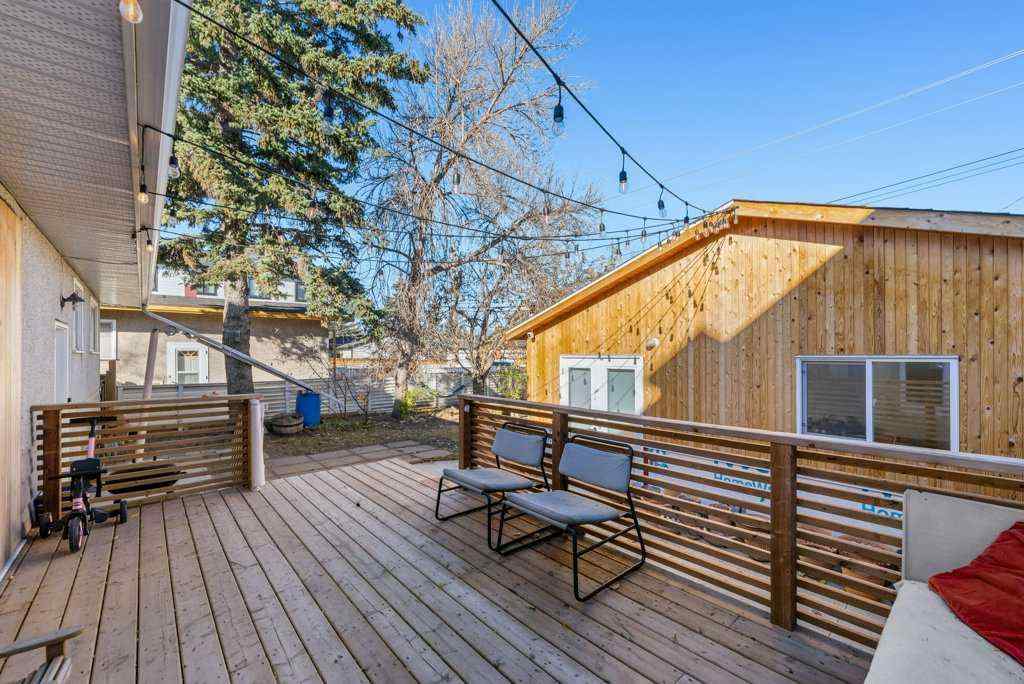MLS® A2267956 - 2340 54 Avenue SW in North Glenmore Park Calgary, Residential
