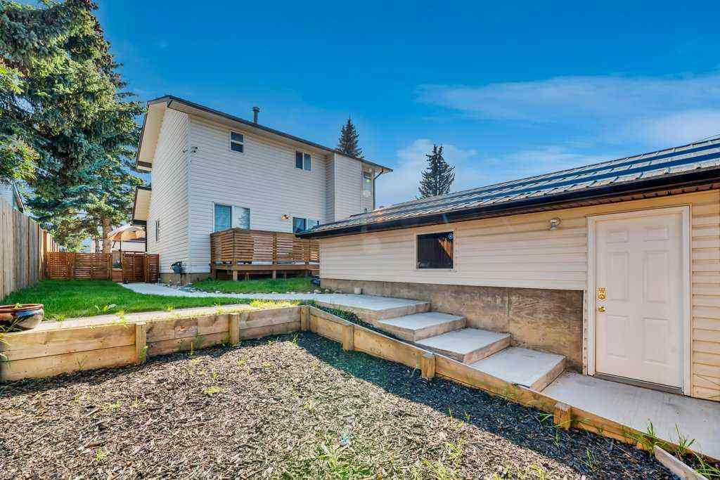 MLS® A2267958 - 3112 107 Avenue SW in Cedarbrae Calgary, Residential