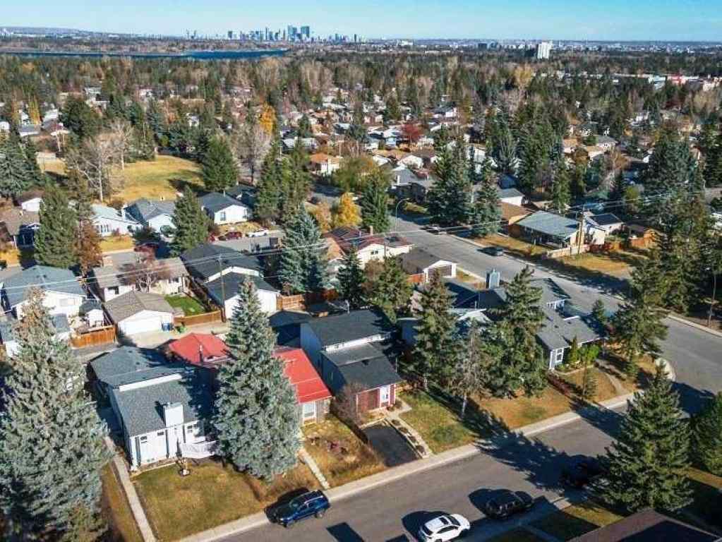 MLS® A2267958 - 3112 107 Avenue SW in Cedarbrae Calgary, Residential