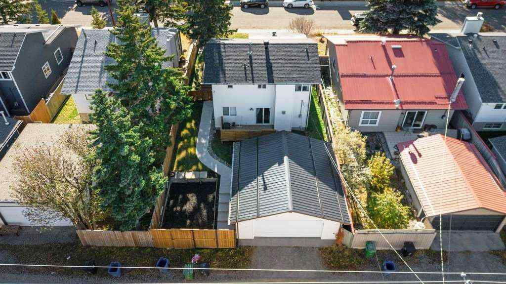 MLS® A2267958 - 3112 107 Avenue SW in Cedarbrae Calgary, Residential