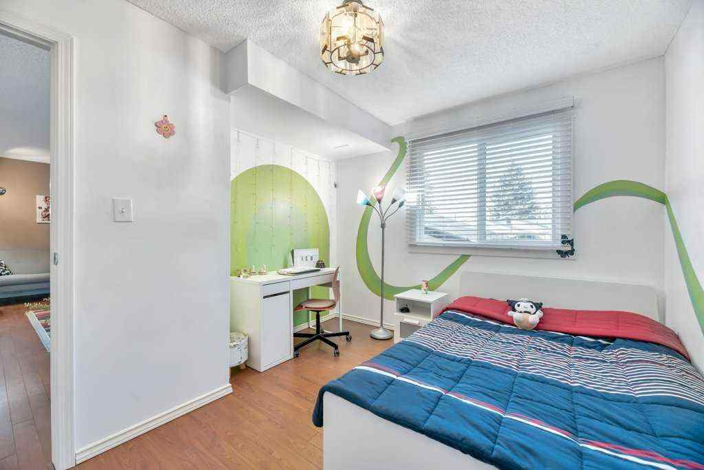 MLS® A2267958 - 3112 107 Avenue SW in Cedarbrae Calgary, Residential